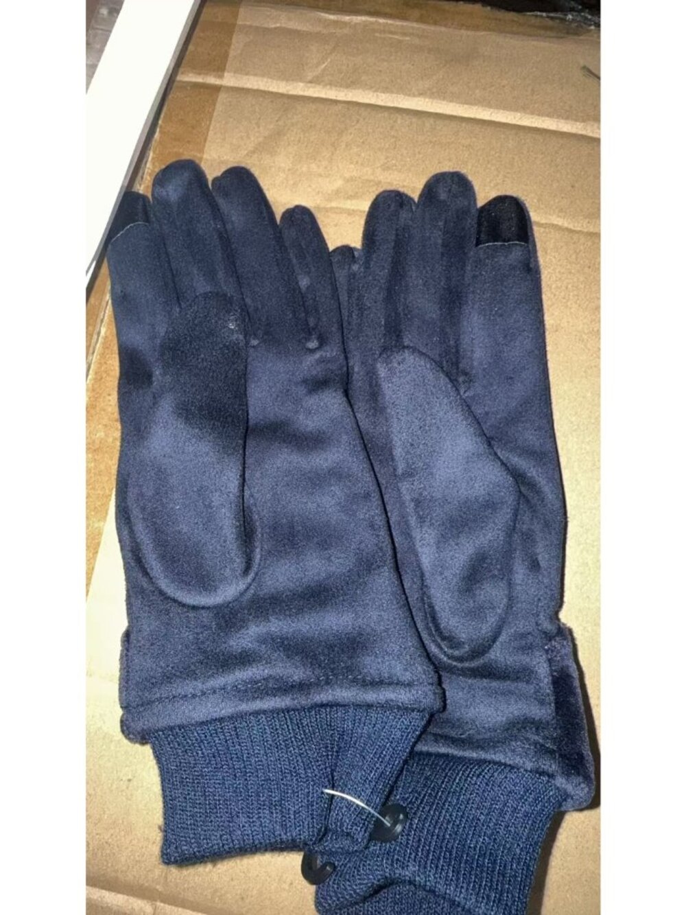Touch Screen Suede Full Finger Gloves with Single Button Cuff for Winter Warmth